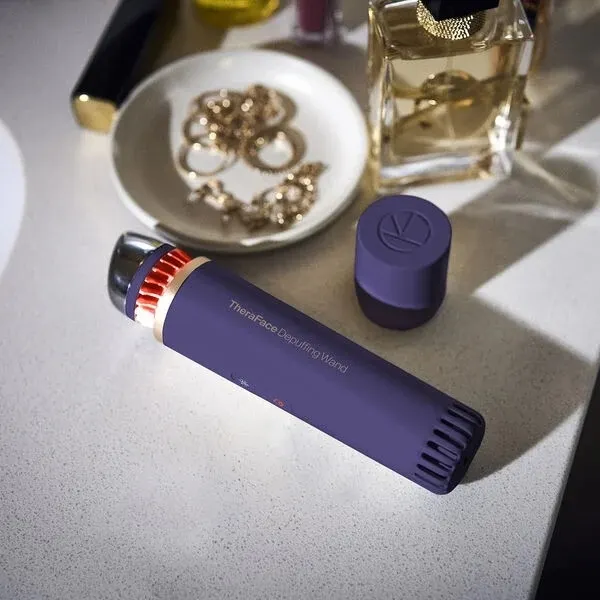Противоотечный стик TheraFace Depuffing Wand Purple - 4